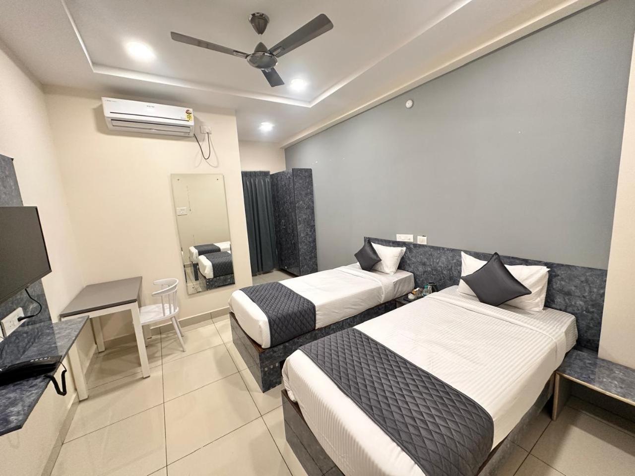 Hotel Aerotel,Hyderabad Shamshabad Exterior photo