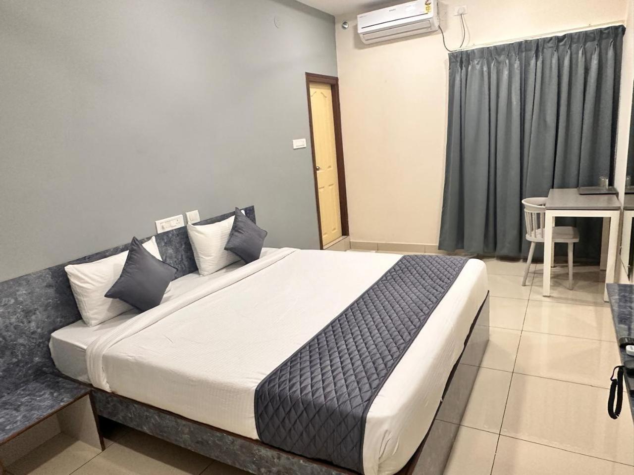 Hotel Aerotel,Hyderabad Shamshabad Exterior photo